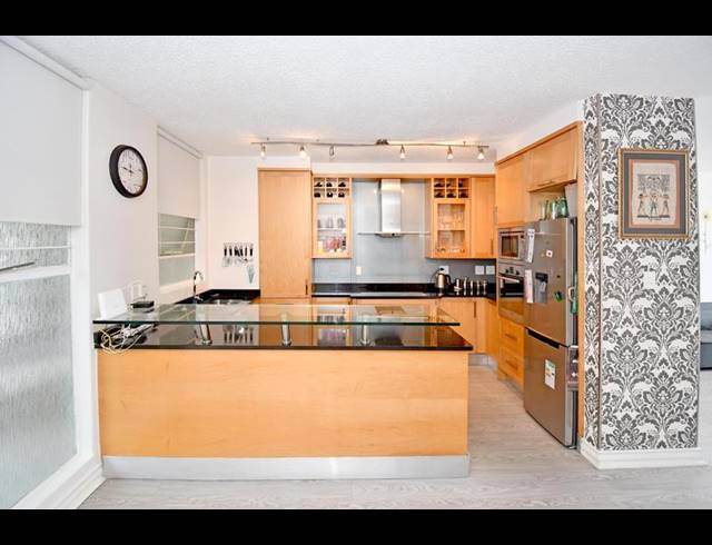 1 BEDROOM APARTMENT FOR SALE IN SANDHURST